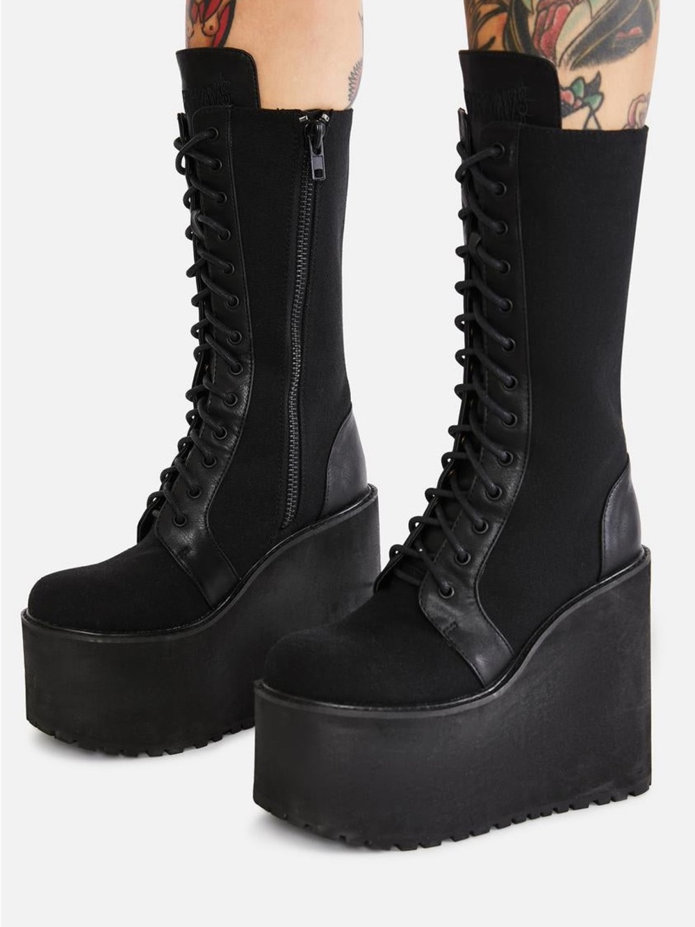 baseline traitor boots